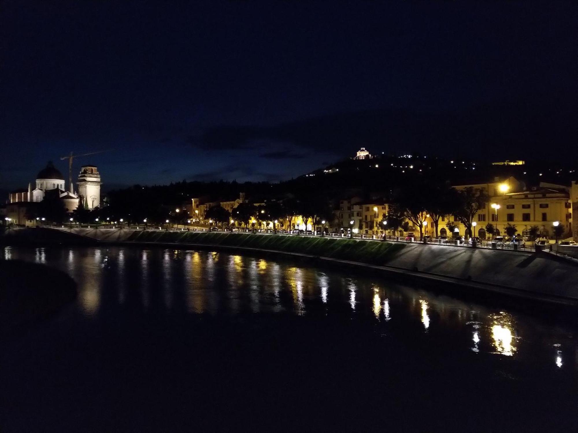 Across The River And Into The Trees Verona Eksteriør bilde