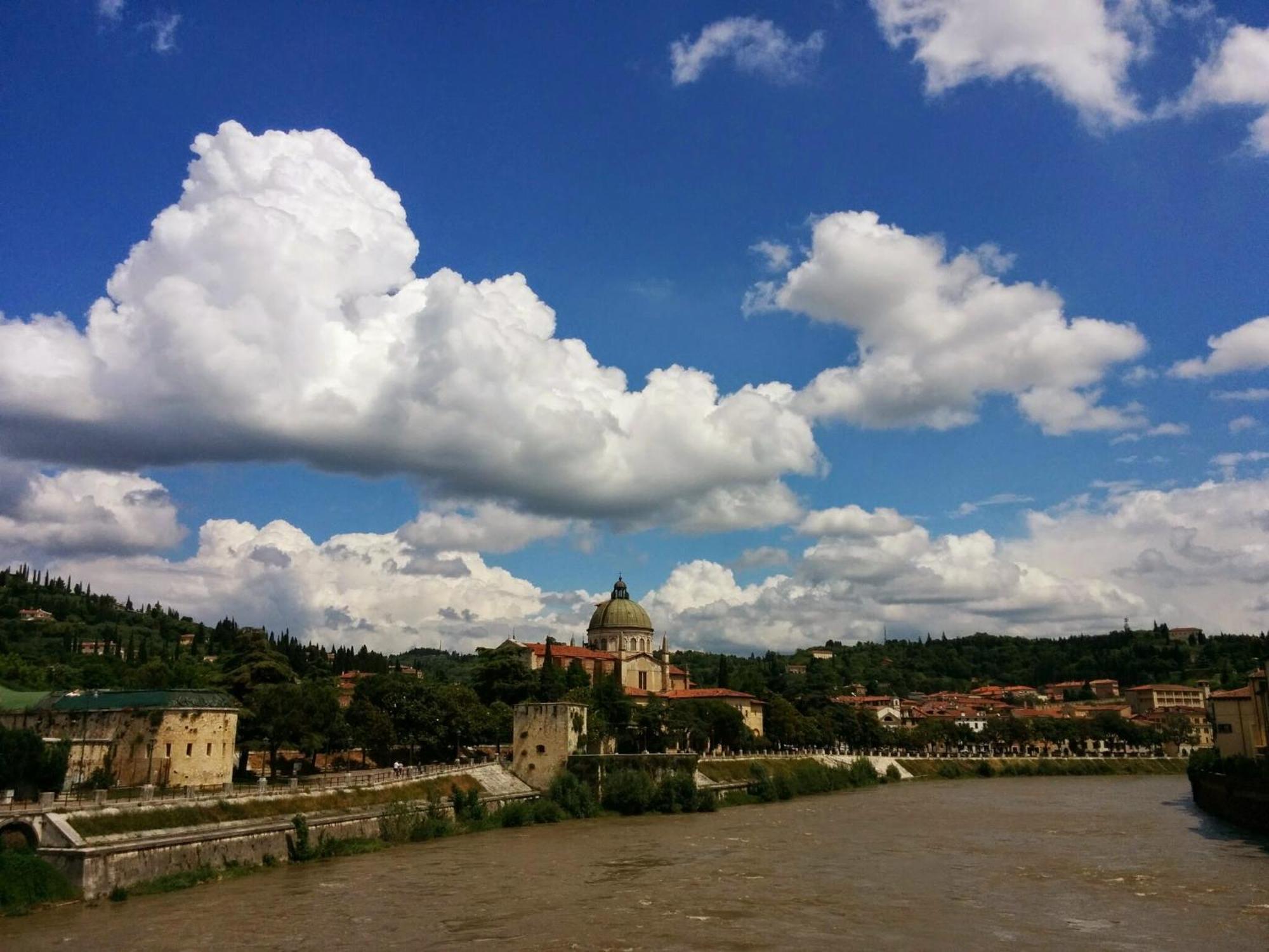 Across The River And Into The Trees Verona Eksteriør bilde