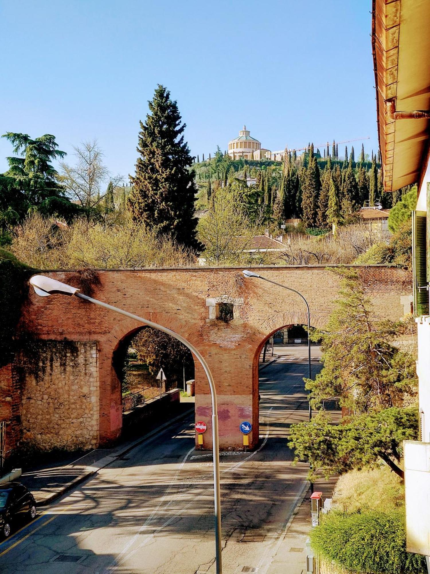 Across The River And Into The Trees Verona Eksteriør bilde